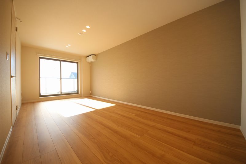 アヴァンティ 201号-4