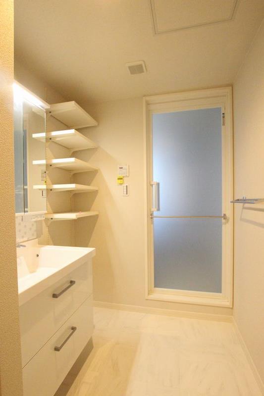 ウエスト　プレミアス 301号-6