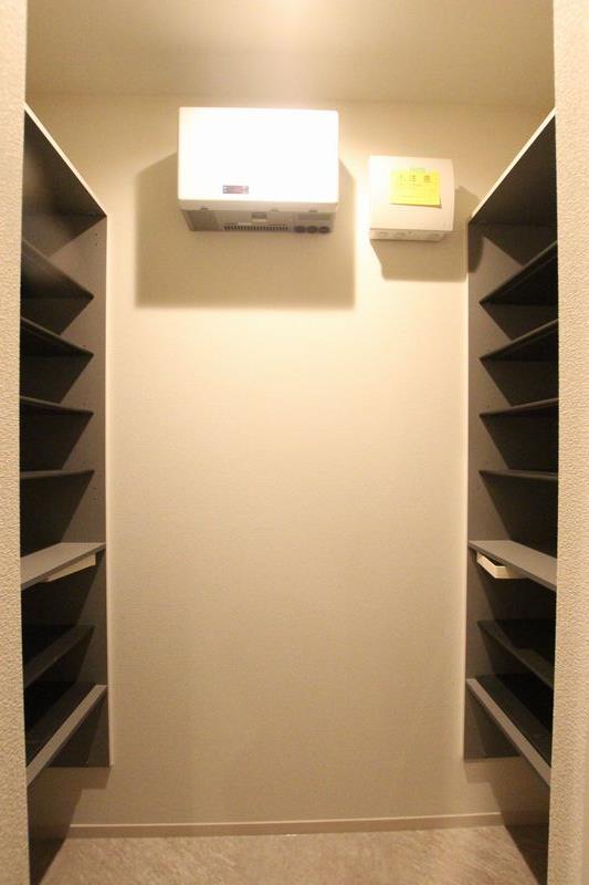 ウエスト　プレミアス 301号-10