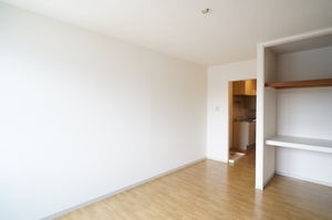 ボナ－ル・トミ－ 203号-3