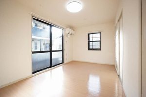 アンビション壱番館 102号-2