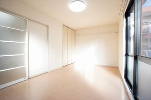 アンビション壱番館 102号-4