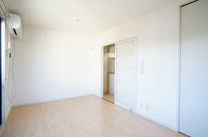 グレイス斎藤 201号-8