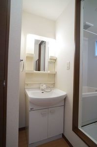 アンビション六実 103号-8