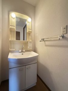 プロムナード参番館 203号-9