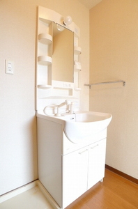 グランヴィルⅡ番館 202号-7