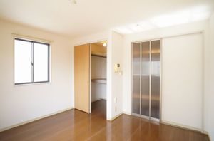 イーストコートB 201号-4