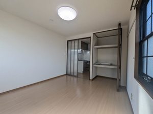 ビレッジ花園 202号-3