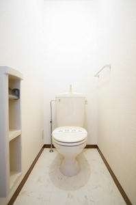 シャーメゾン四番館 102号-4