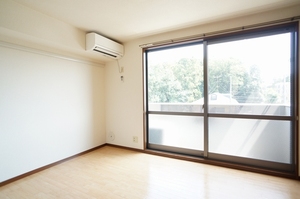 シャーメゾン四番館 102号-5