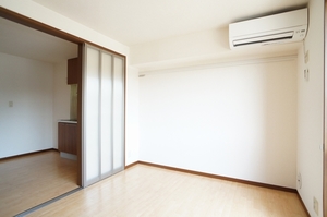 シャーメゾン四番館 102号-8