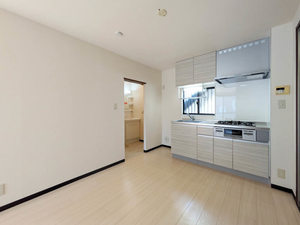 シャトー足立 参番館 102号-2