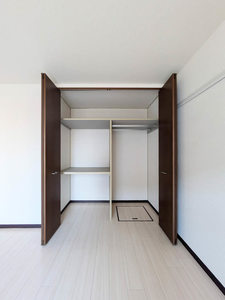 シャトー足立 参番館 102号-6