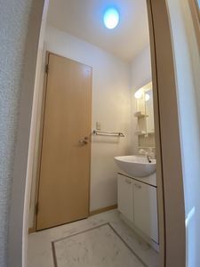 エミネンスＢ 101号-8