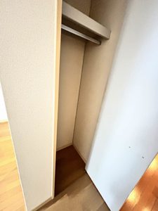 プレミール・コート 203号-6