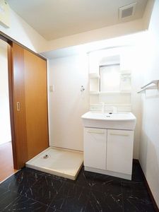 アーバンイーストＣ棟 102号-9