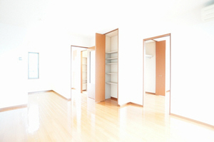 バリュージュ参番館 201号-11
