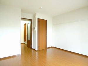 ベア－ズ　ガーデン 302号-4