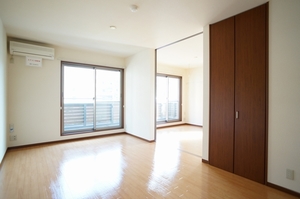 レジデンス薬園台 302号-5