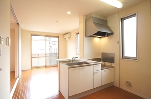 ファミール柏井A 101号-2