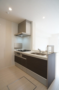 ソレイユ上山 102号-3