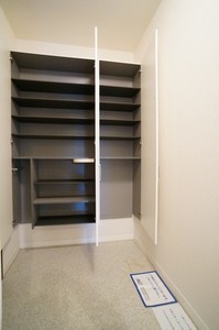 シャーメゾンOISO壱番館 201号-11