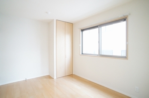 シャーメゾンOISO壱番館 301号-2