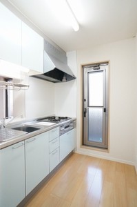 シャーメゾンOISO壱番館 301号-4