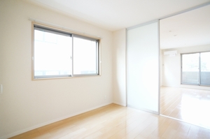 シャーメゾンOISO壱番館 301号-8