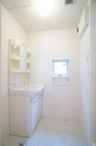 ソレイユ上山Ⅱ 102号-8