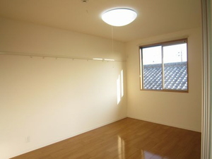 ツインヒルズ　Ａ棟 202号-5