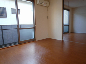 ソフィア　市川 201号-2