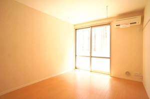 ソレーユメゾン 203号-3