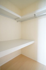 クレストコート 303号-7