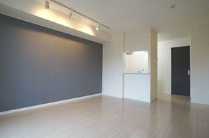 プリヴェ参番館 102号-2