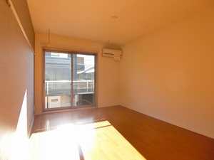 ラフォーレ市川 203号-2