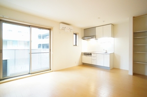 メゾン・リョクエン　Ⅲ 203号-2