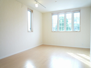 フローラ勝田台 101号-3