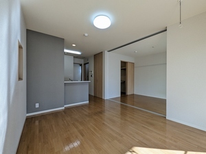 アーバンビラ南八幡 101号-2