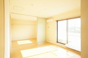 ニュークレセント 302号-6