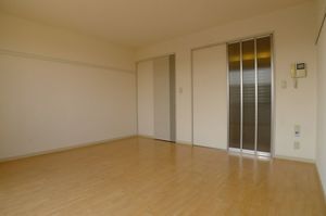 ディアス明日香Ａ 102号-3