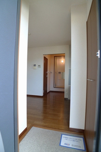 ヴィラ伊勢原 102号-11