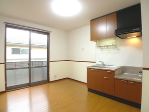 シャルマンベルデＡ 201号-2