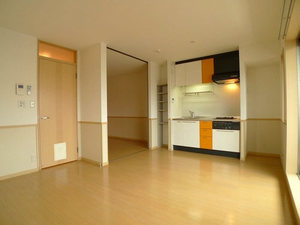 ＦＯＳＴＥＲ　ＣＯＵＲＴ 101号-2