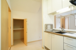 シャーメゾン千代田 102号-4