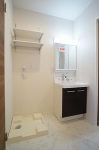 パールタウン岩田45 201号-11