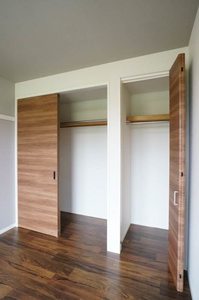 パールタウン岩田４６ 201号-7