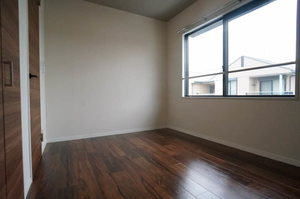 パールタウン岩田４６ 201号-8