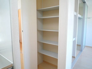 オークス壱番館 102号-4