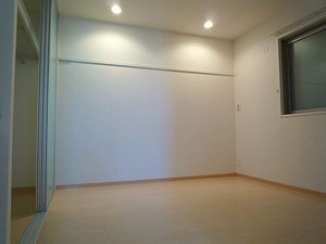 オークス壱番館 103号-4